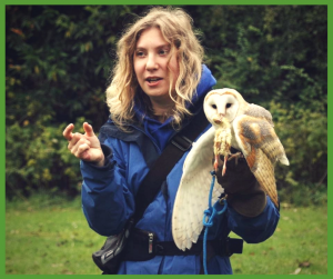 Cognitive enrichment and R+ training for birds of prey [A video blog ...